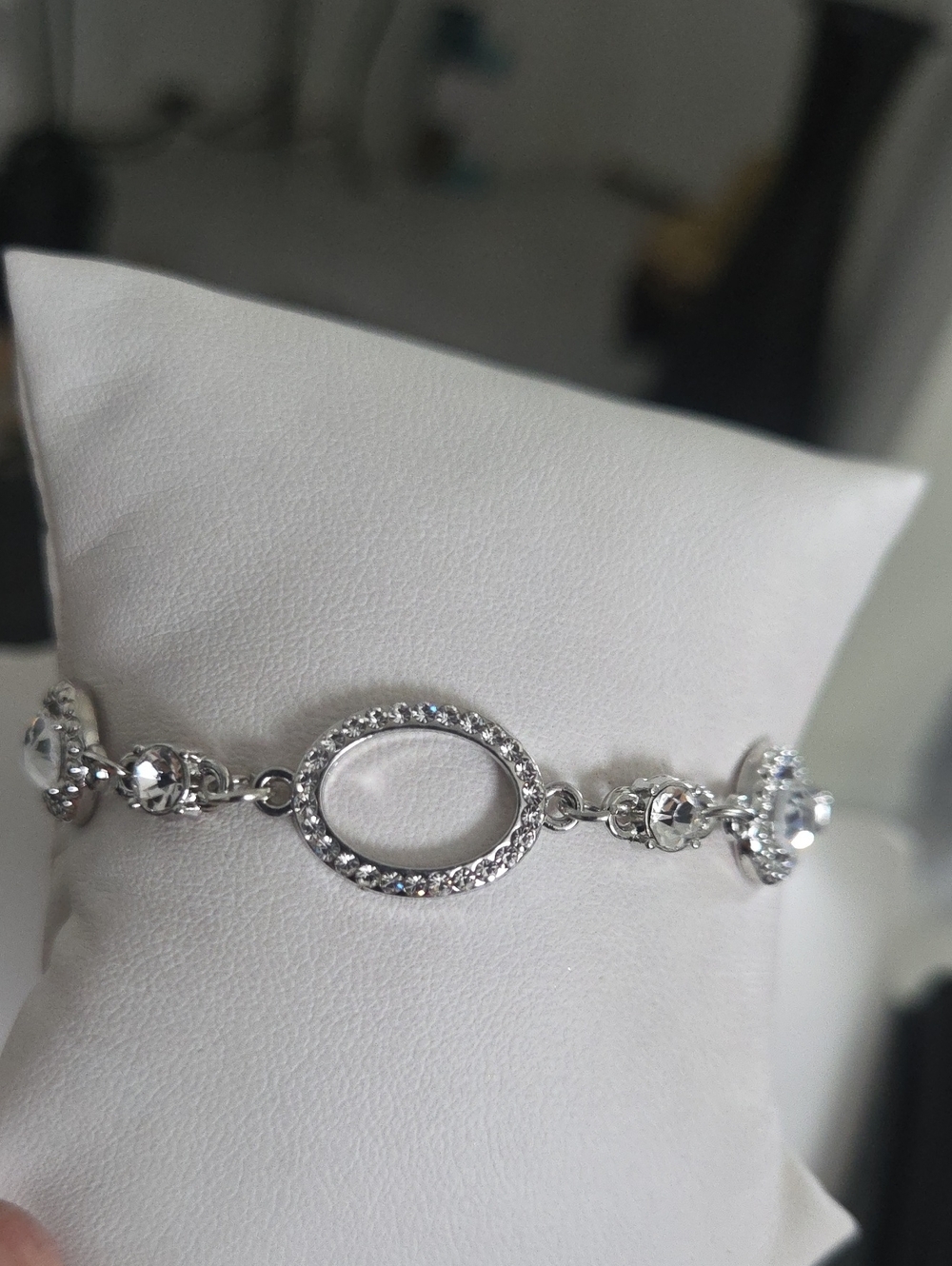 Paparazzi Wedding Day Demure White Bracelet NWT
